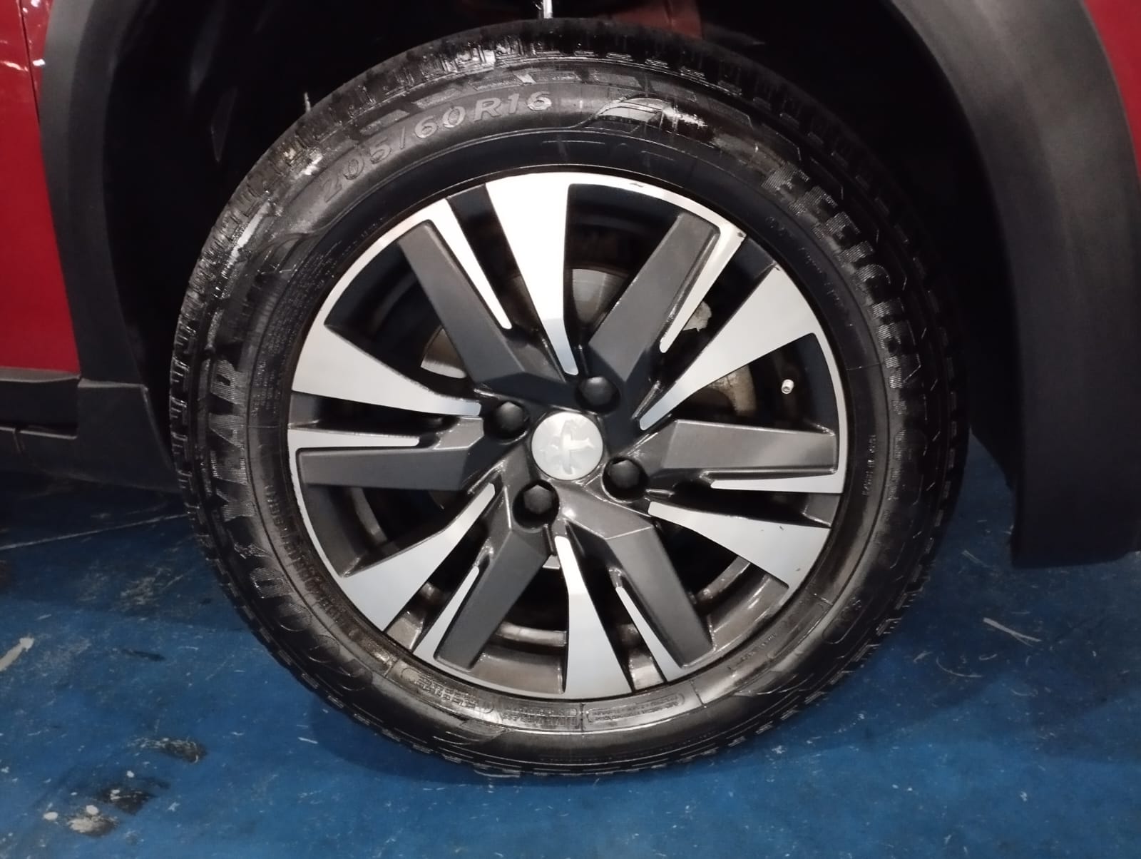 Peugeot 2008 Allure 1.6 Flex 16V 5p Aut.