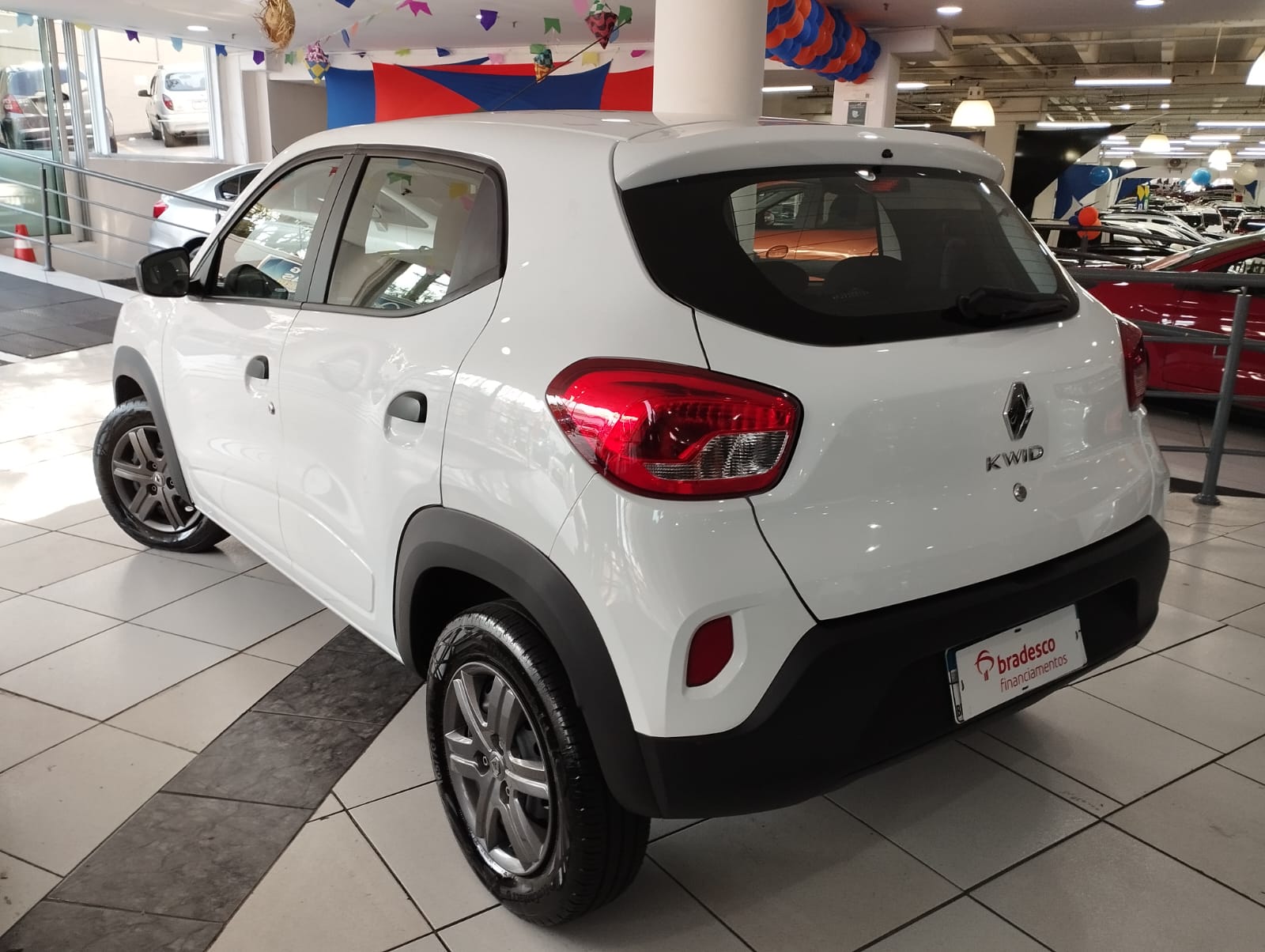 Renault KWID Zen 1.0 Flex 12V 5p Mec.