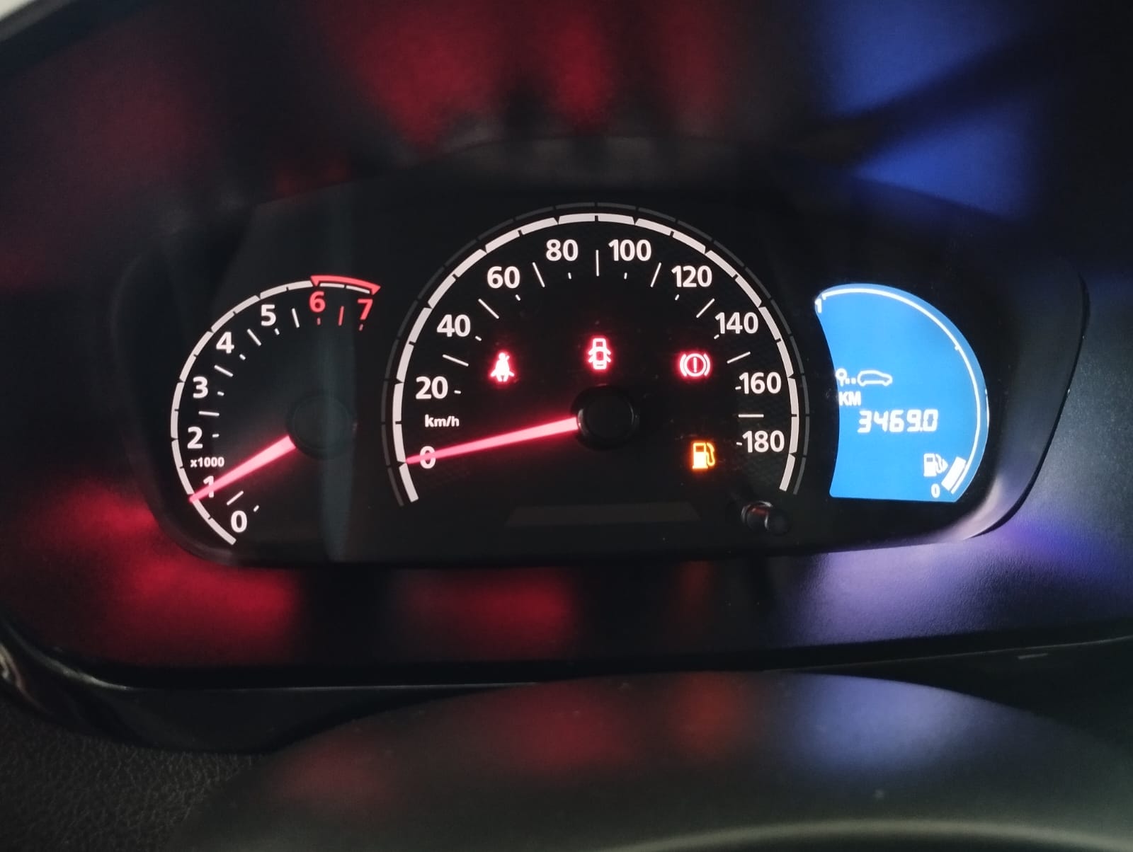 Renault KWID Intense 1.0 Flex 12V 5p Mec.