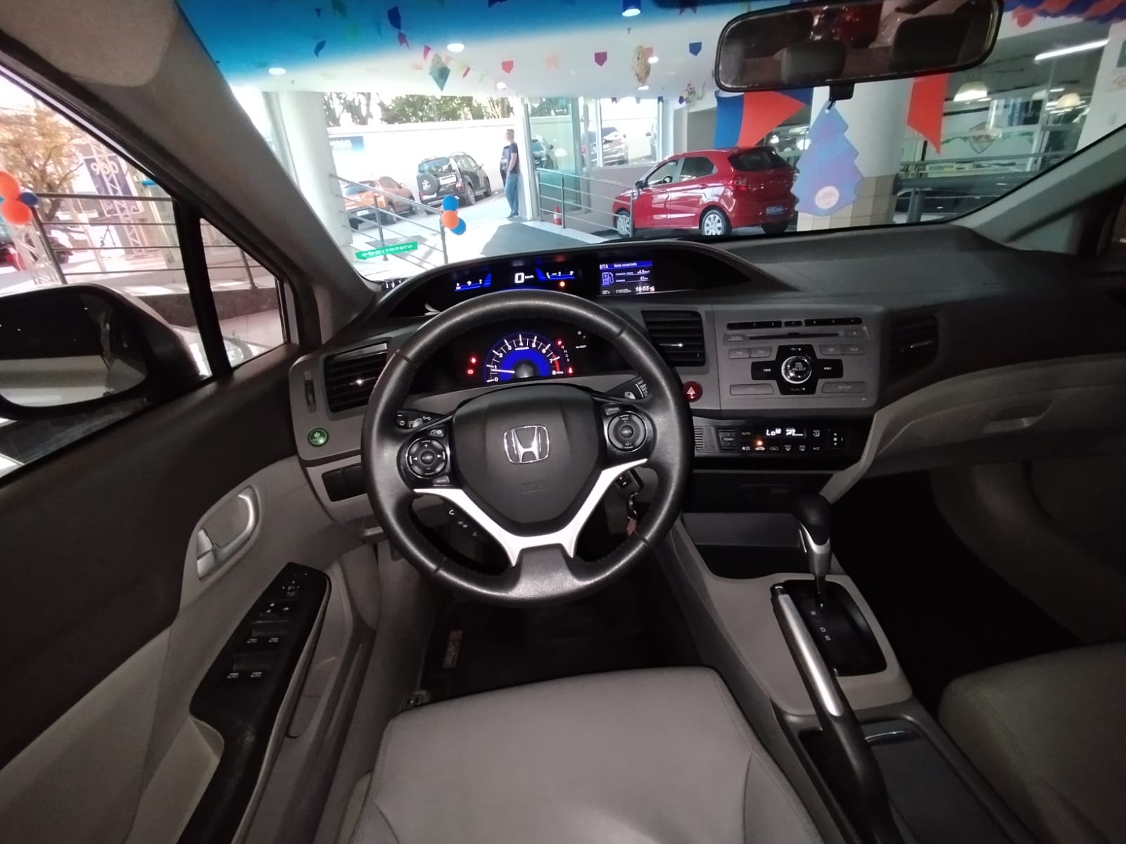 Honda Civic Sedan LXR 2.0 Flexone 16V Aut. 4p